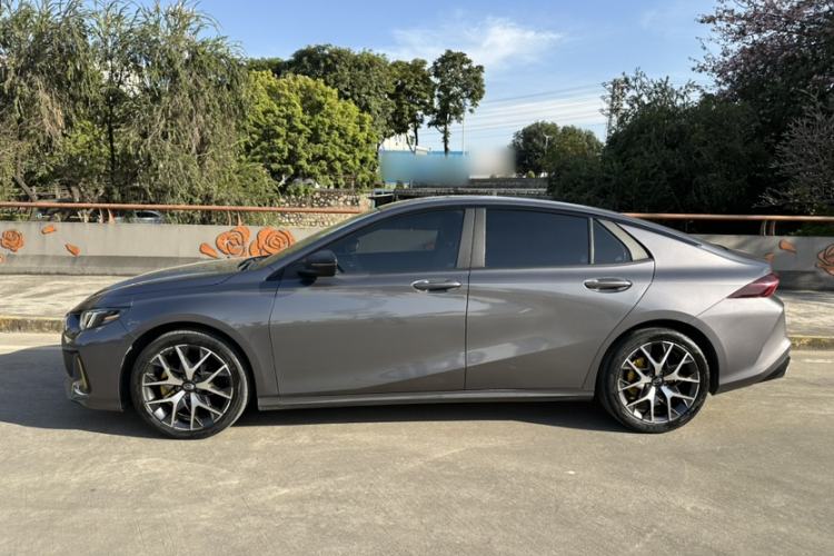 Used GAC Trumpchi EMPOW 2021 270T DCT J15 Version
