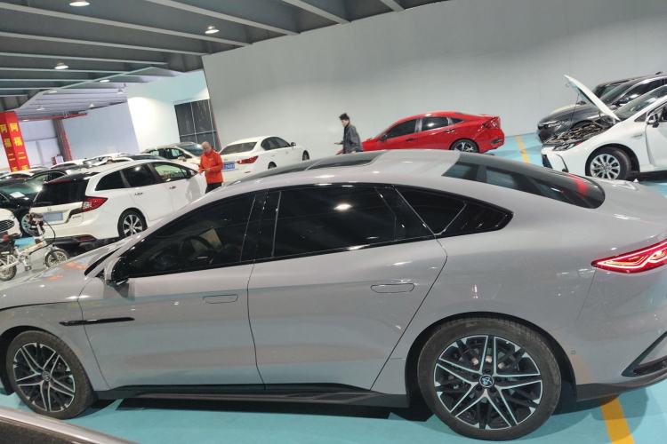 Used BYD Han 2025 EV 605KM Prestige Model
