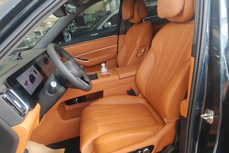 Used Hima AITO M8 2025 Extended-Range Ultra Version 53.4 kWh 6-Seater Edition