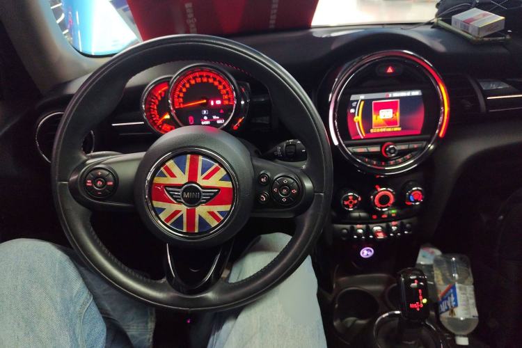 Used  MINI 2018 1.5T ONE PLUS
