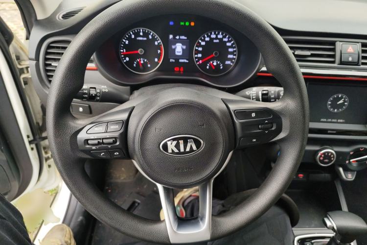 Used Kia KX Cross 2017 1.4L AT GLS