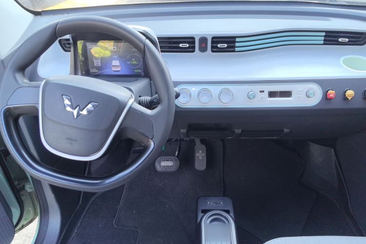 Used Wuling Hongguang MINIEV 2021 Macaron Premium Model – Lithium Iron Phosphate
