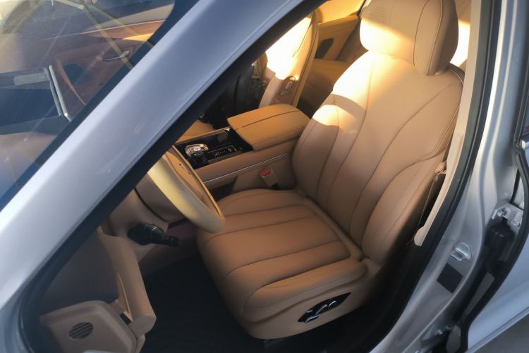 Used Hima AITO M7 2024 1.5T Rear-Drive Plus Version 5 Seats
