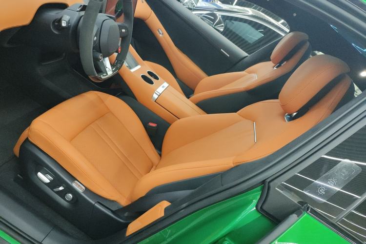 Used  YU7 2025 Ultra-Long Range High-Performance All-Wheel-Drive Max Edition