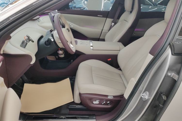 Used  YU7 2025 Ultra-Long Range All-Wheel Drive Pro Version
