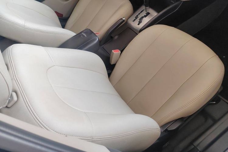 Used Hyundai Celesta 2011 1.6L Automatic Comfort Model
