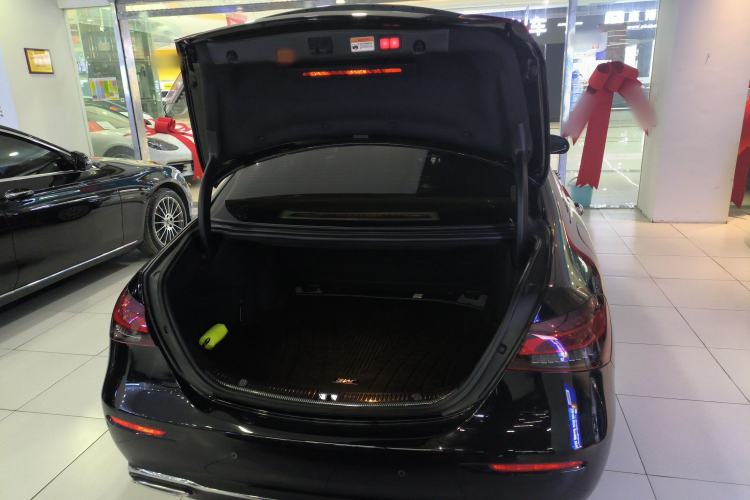 Used Mercedes-Benz E-Class 2022 Updated E 300 L Luxury Edition
