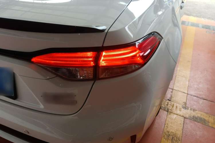 Used Toyota Levin 2022 Dual-Motor 1.8H E-CVT Leading Edition
