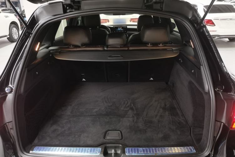 Used Mercedes-Benz GLC 2022 Refreshed GLC 300 L 4MATIC Dynamic Edition
