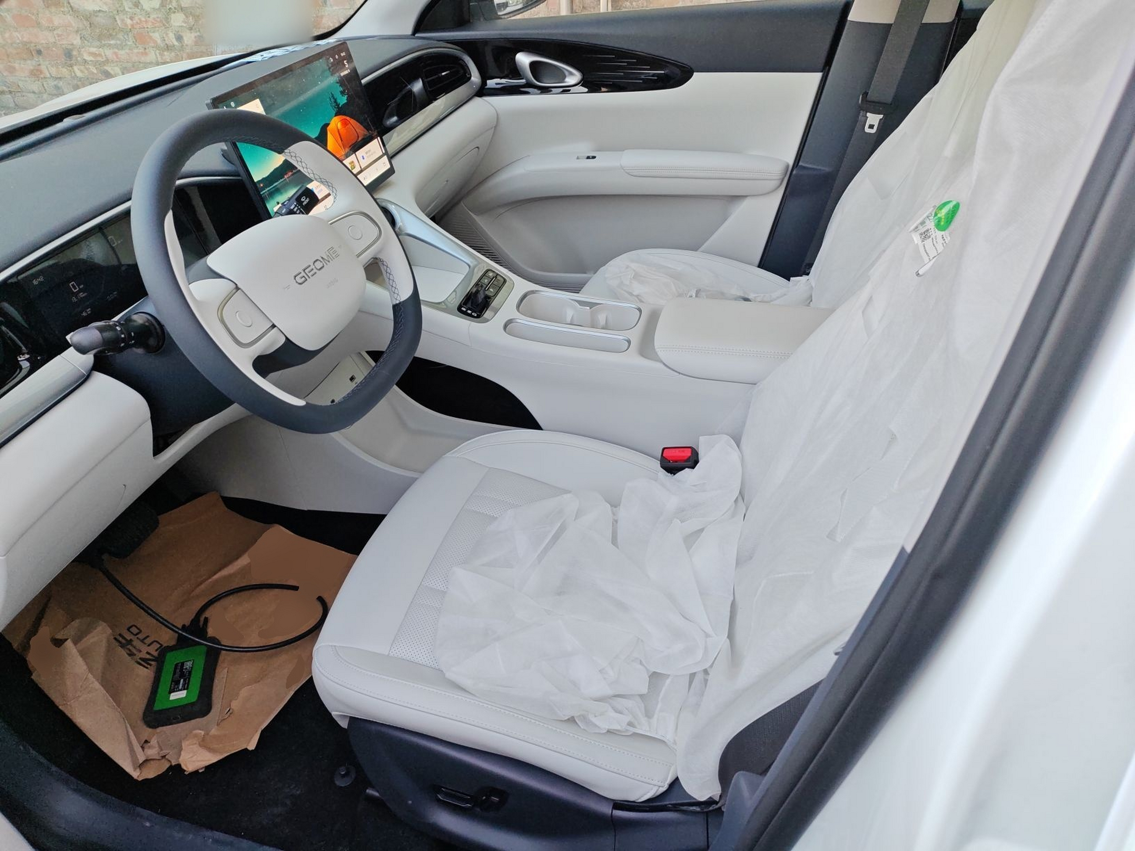 Переднее сиденье в автомобиле