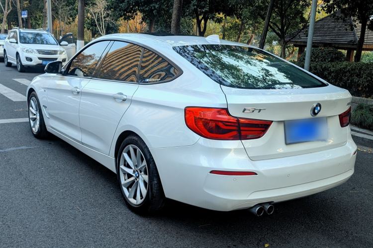 Used BMW 3 Series GT 2018 320i Sport Edition
