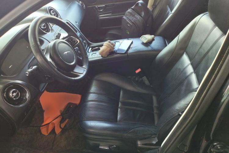 Used Jaguar XJ 2014 XJL 2.0T Two-Wheel-Drive Elegant Business Edition
