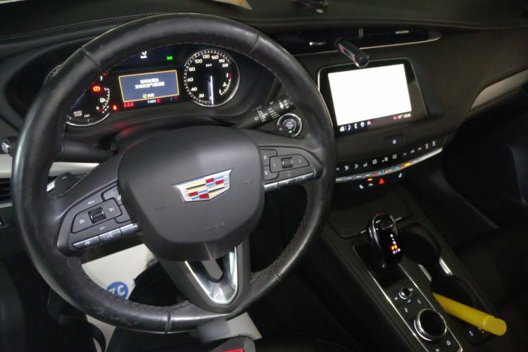 Used Cadillac XT4 2021 28T Two-Wheel Drive Leading Version
