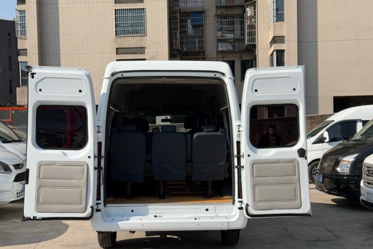 Used JMC Fushun 2023 2.0T Manual Mid-Roof Mid-Height Passenger Version Business-Class 9-Seater (Non-Commercial)
