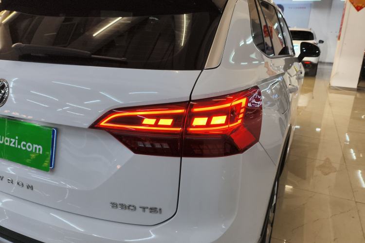 Used Volkswagen Tayron 2020 330TSI Two-Wheel Drive Luxury Connected Pro Edition
