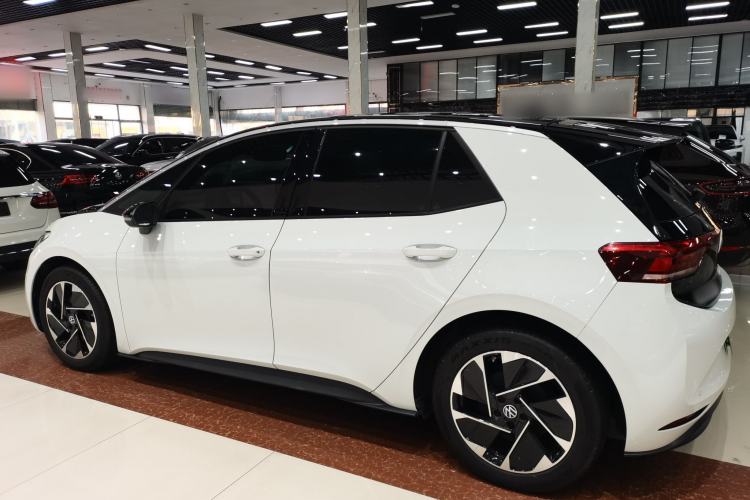 Used Volkswagen ID.3 2025 Smart Edition Outstanding Model
