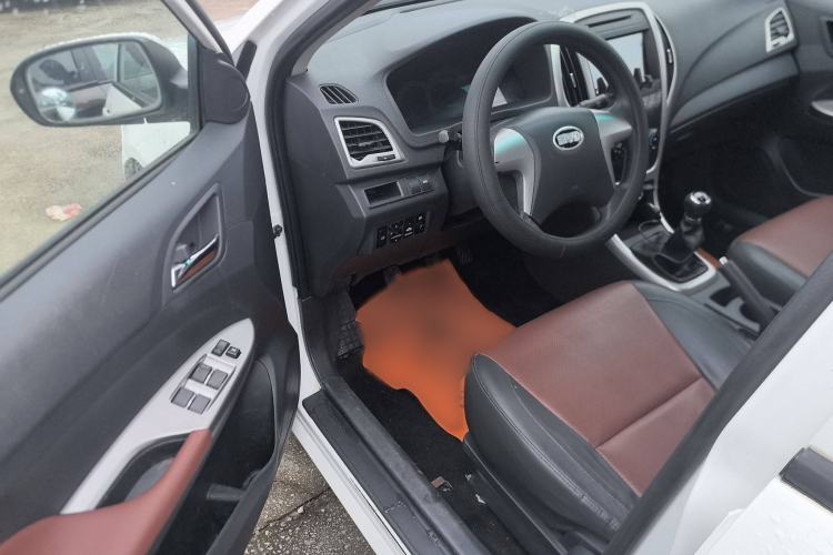 Used BYD F3 2015 Energy-Efficient Model 1.5L Manual Comfort Edition
