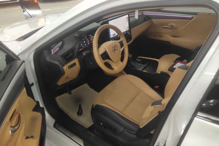 Used Lexus ES 2025 200 Premium Edition
