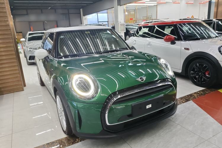 Used  MINI 2022 1.5T COOPER Classic Edition
