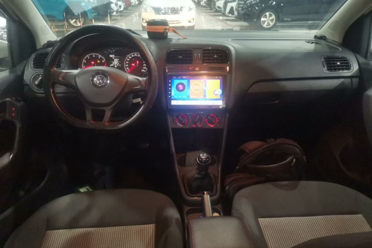 Used Volkswagen Polo 2016 1.4L Manual Fashion Model
