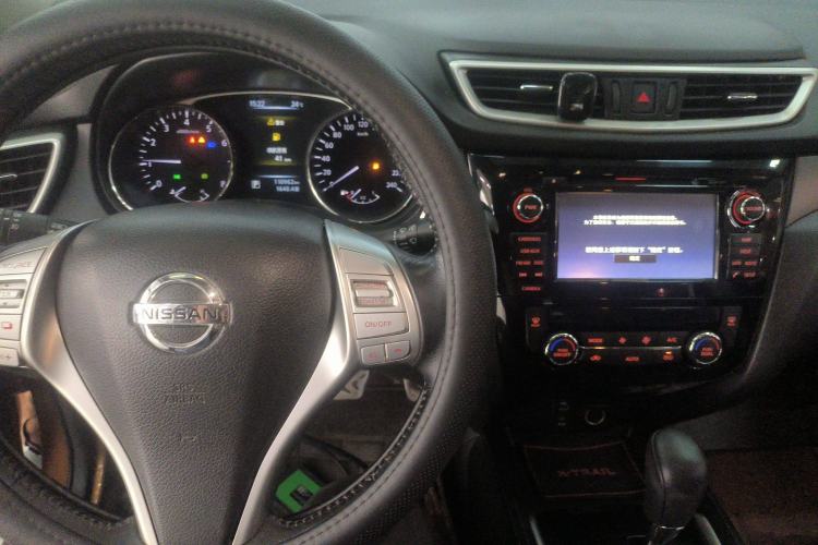 Used Nissan X-Trail 2014 2.0L CVT Smart Edition 2WD
