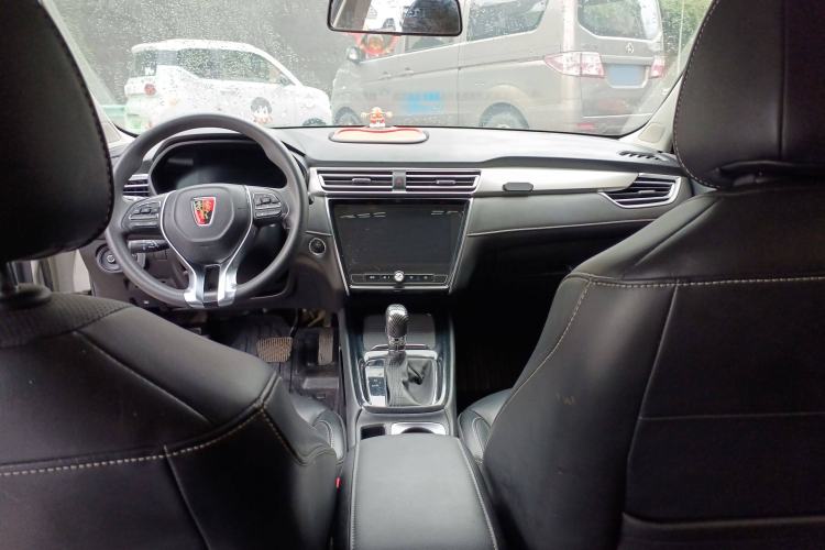 Used Roewe i5 2020 1.5L Automatic 4G Connect Luxury Flagship Edition
