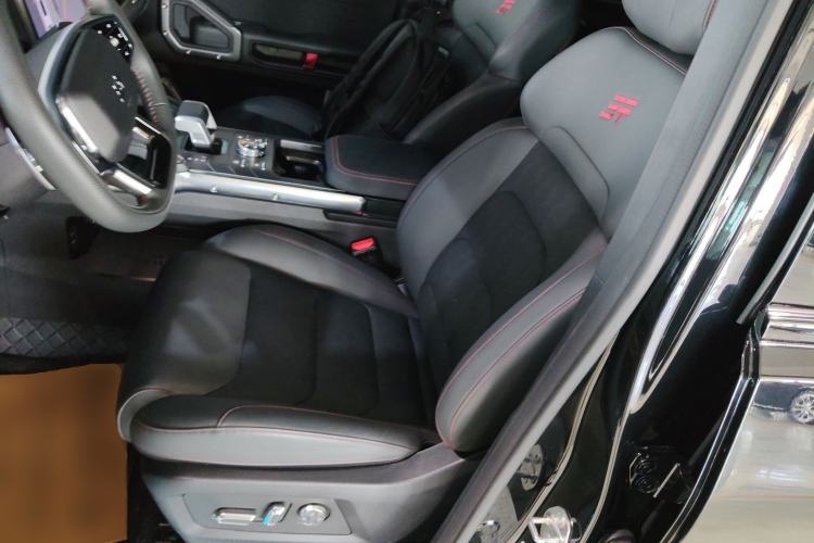 Used JETOUR Traveler 2023 2.0T All-Wheel Drive CrossPRO+
