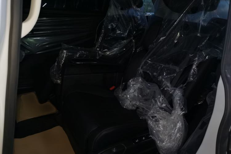 Used Honda Elysion 2024 2.0L eHEV Luxury Edition
