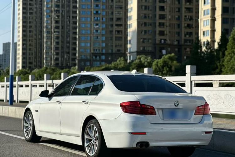 Used BMW 5 Series 2017 525Li Leading Model