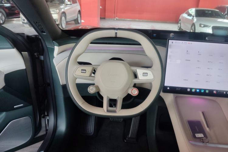 Used  YU7 2025 Ultra-Long Range All-Wheel Drive Pro Version
