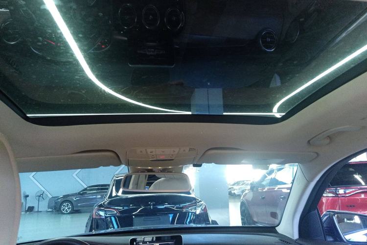 Used Mercedes-Benz GLC 2016 GLC 260 4MATIC Luxury Model
