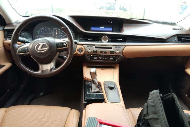 Used Lexus ES 2015 200 Elite Edition
