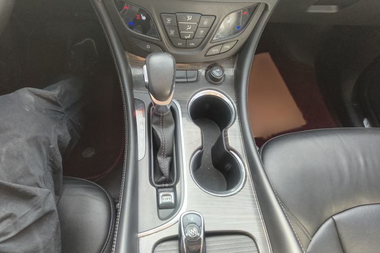 Used Buick Envision 2018 20T Two-Wheel-Drive Elite Model