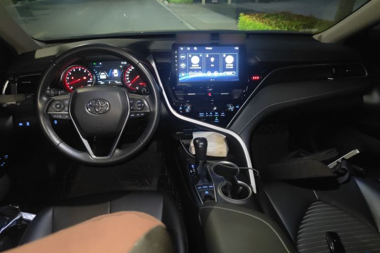 Used Toyota Camry 2022 2.0S Knight Edition
