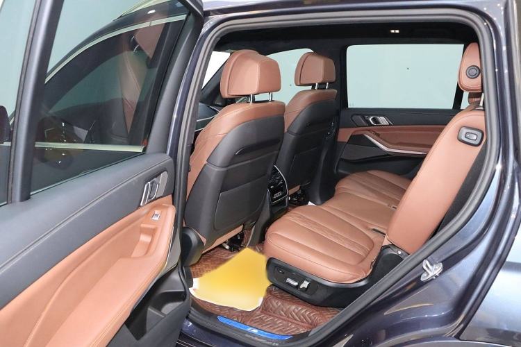 Used BMW X7 2019 xDrive40i Luxury M Sport Package
