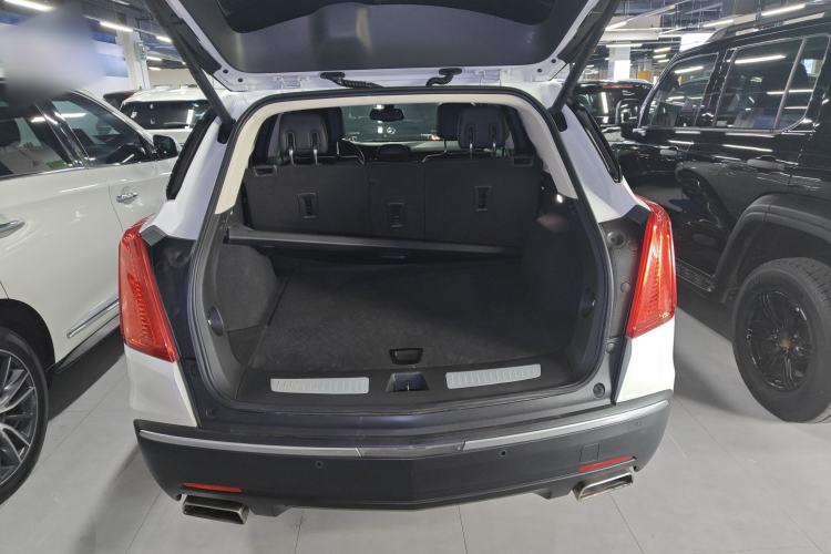 Used Cadillac XT5 2018 25T Luxury Model
