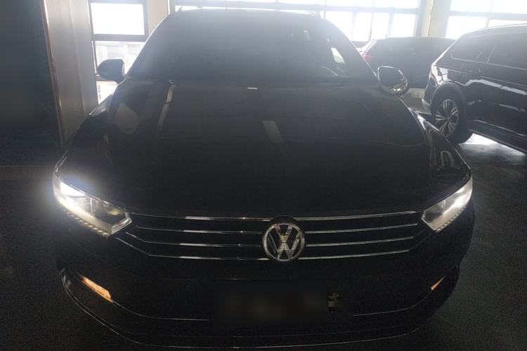 Used Volkswagen Variant 2017 380TSI Two-Wheel Drive Comfort Edition
