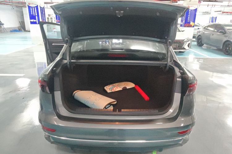 Used Geely Auto Emgrand 2022 4th Generation 1.5L CVT Luxury Model
