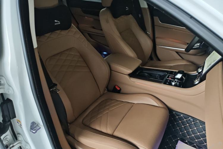 Used Jaguar XFL 2023 XFL 2.0T P250 Two-Wheel-Drive Luxury Deluxe Edition
