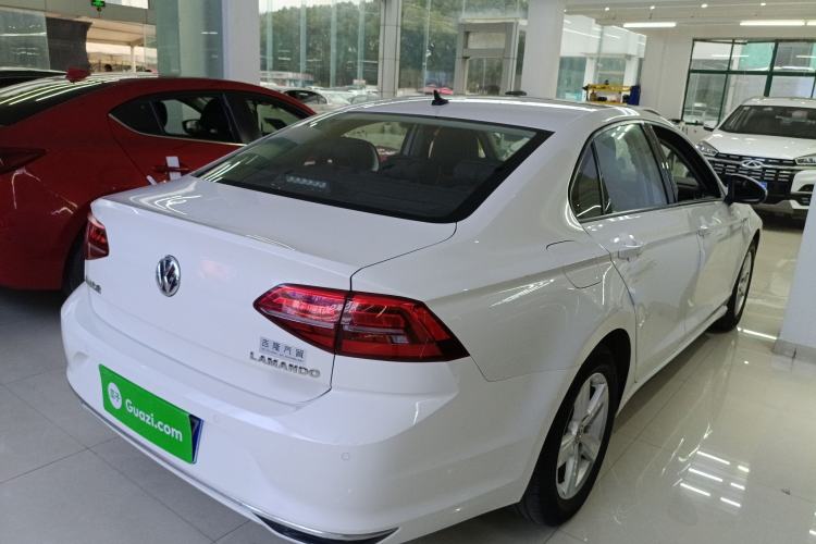 Used Volkswagen Lamando 2019 230TSI DSG Fashion Edition China V Standard
