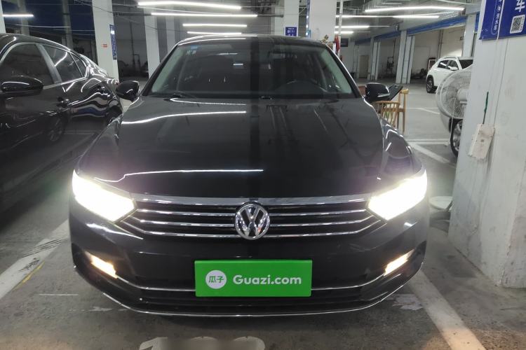 Used Volkswagen Magotan 2019 330TSI DSG Leading Model China VI Standard
