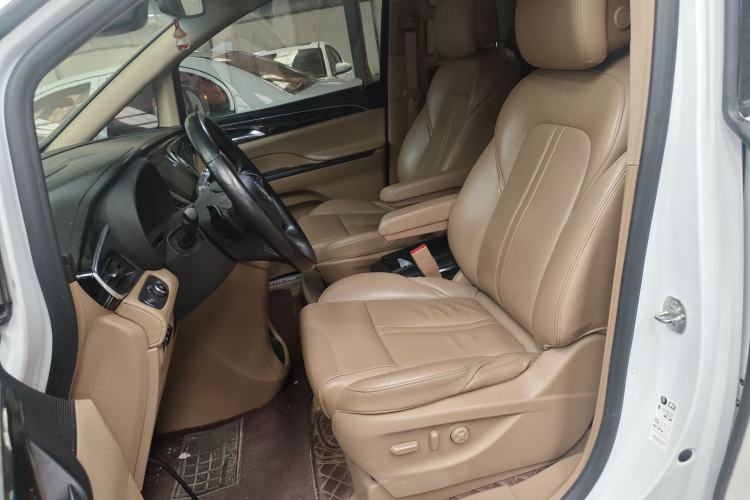 Used Buick GL8 2018 ES 28T Flagship Model China VI Standard
