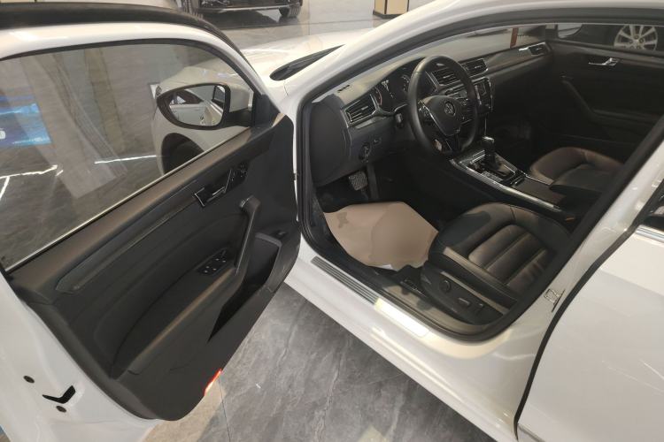 Used Volkswagen Passat 2016 280TSI DSG Prestige Edition
