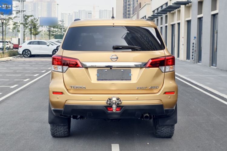 Used Nissan Terra 2018 2.5L Automatic 4x4 Luxury Edition
