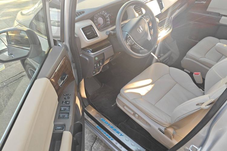 Used Honda Odyssey 2015 2.4L Smart Edition
