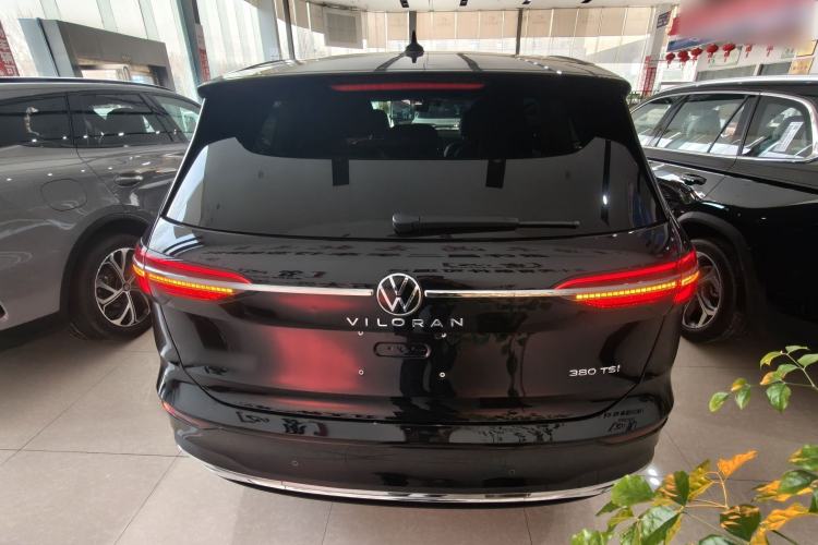 Used Volkswagen Viloran 2024 380TSI Premium Edition
