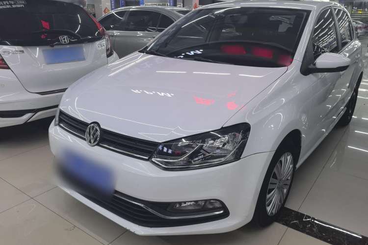 Used Volkswagen Polo 2016 1.6L Automatic Comfort Model
