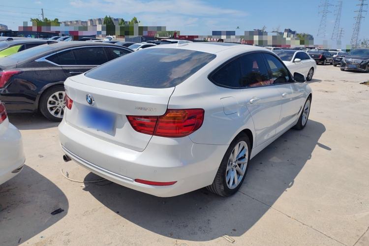 Used BMW 3 Series 2014 320i Sport Design Package
