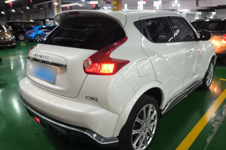 Used Infiniti ESQ 2014 1.6L Spontaneous Edition