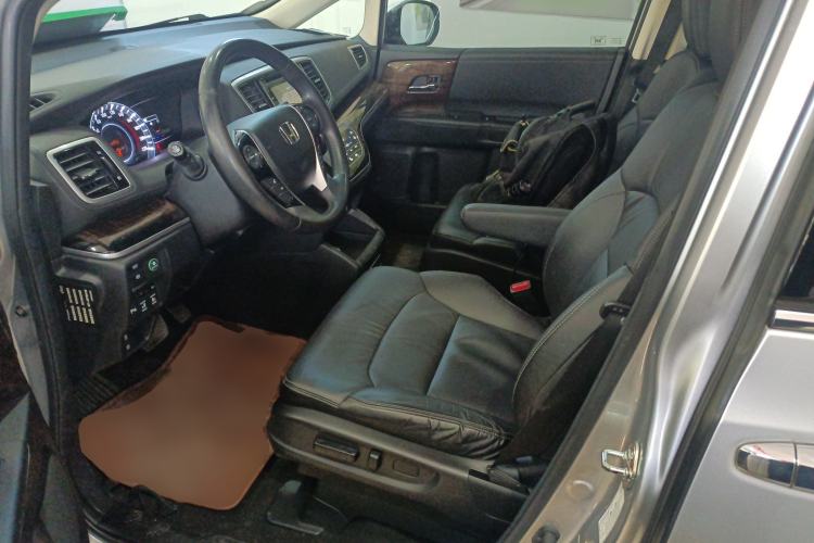 Used Honda Odyssey 2015 2.4L Supreme Edition
